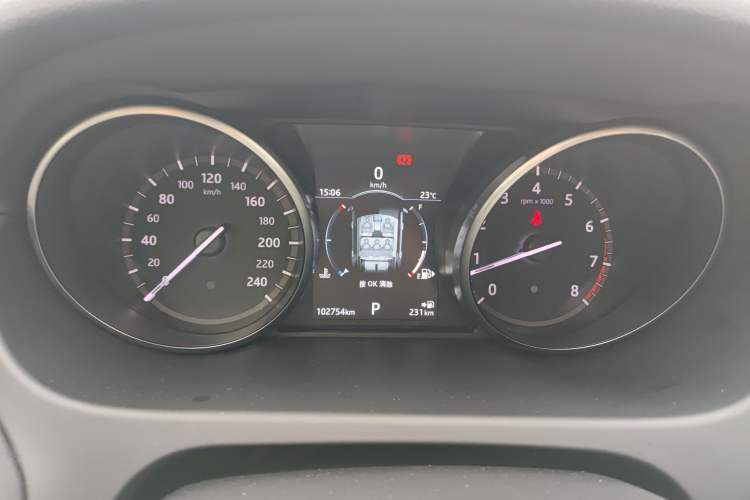 Used Land Rover Discovery Sport 2019 240 PS SE Version China VI Standard Instrument Cluster