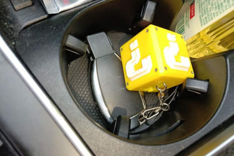 Used Mercedes-Benz C-Class 2015 Revised C 200 L Sport Edition Vehicle Key