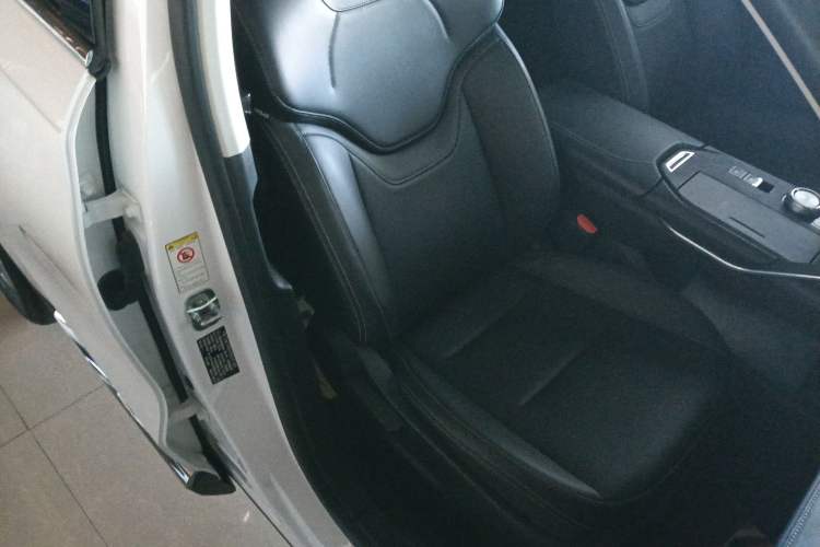 Used Haval H6 New Energy 2023 DHT-PHEV 110KM Enjoyment Edition
