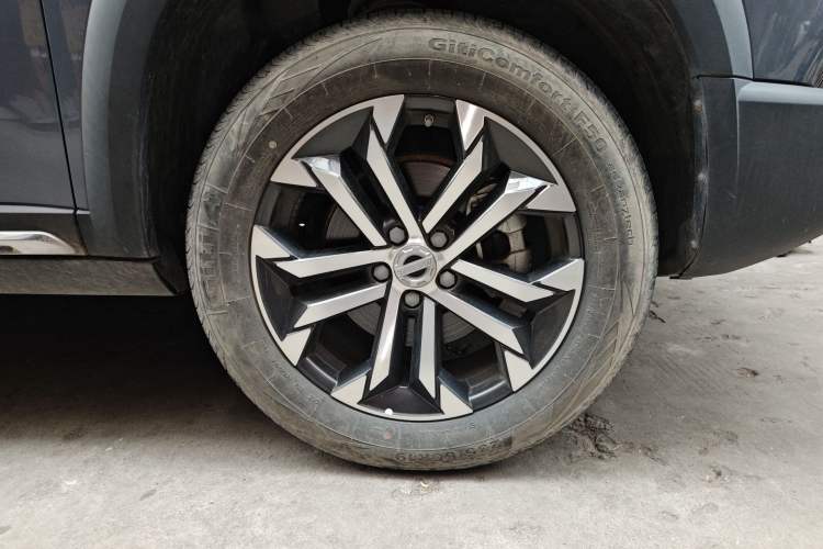 Used Haval DARGO 2021 2.0T DCT Two-Wheel Drive Chinese Mastiff Edition Right Front Wheel Hub