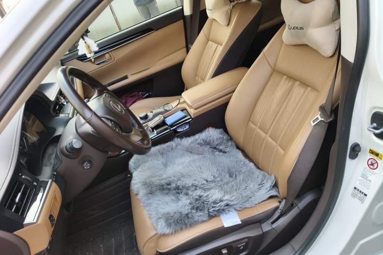 Used Lexus ES 2017 300h Mark Levinson Comfort Edition