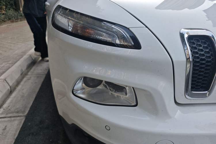 Used Jeep Cherokee 2016 2.4L Professional Smart Version
