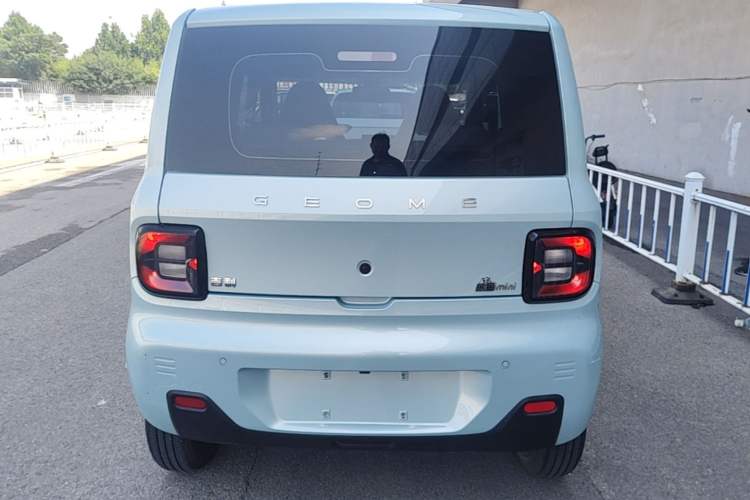 Used Geely Galaxy Panda 2023 Panda Mini 200km Endurance Bear