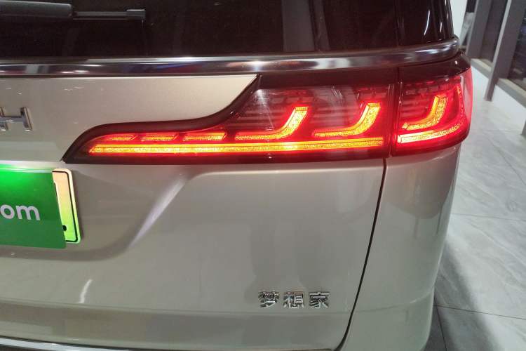 Used VOYAH Dream 2022 Low-Carbon Edition Dream+ Smart Enjoyment Package