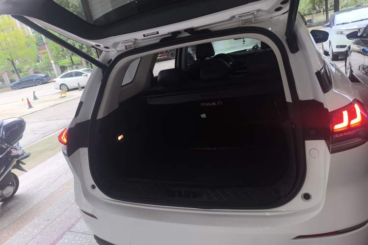 Used CHANGAN OSHAN X7 2020 1.5T Automatic Parking with Facial Recognition – Spacey & Carefree Edition
