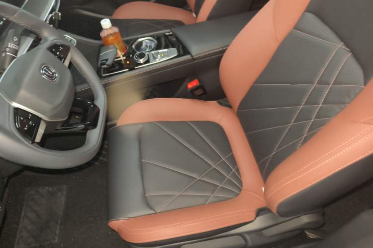 Used Changan Eado 2022 PLUS Blue Whale NE 1.4T GDI DCT Prestige Edition