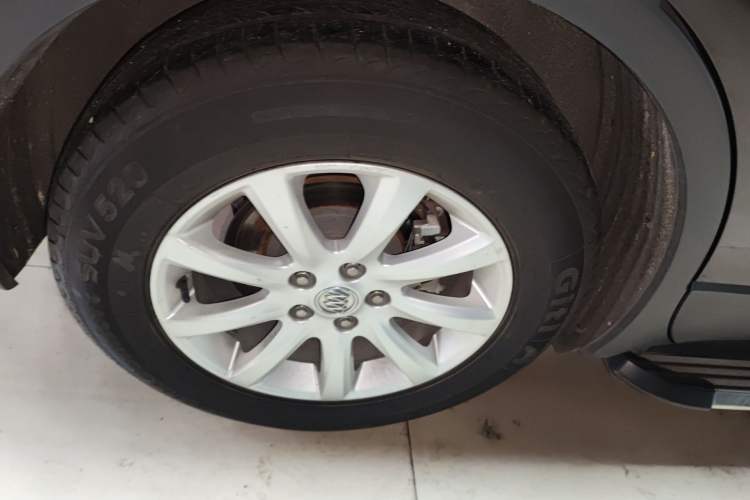 Used Buick Envision 2020 20T Two-Wheel Drive Luxury Model Right Rear Wheel Hub