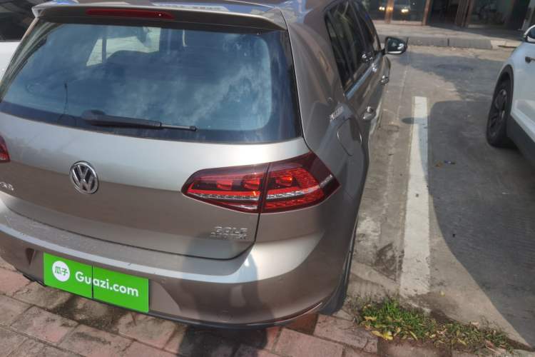 Used Volkswagen Golf 2017 230TSI Automatic Comfort Edition – Celebrating Milestone of One Million Units
