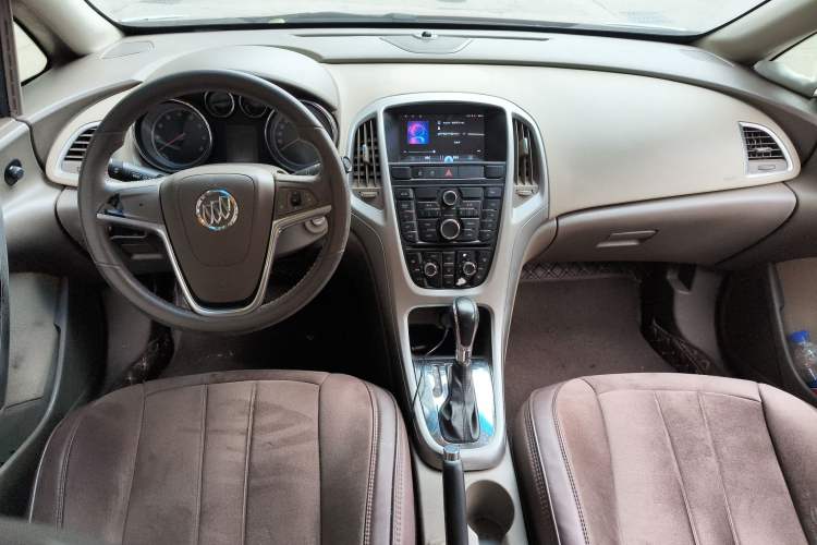 Used Buick GT 2010 GT 1.6L Automatic Fashion Edition

