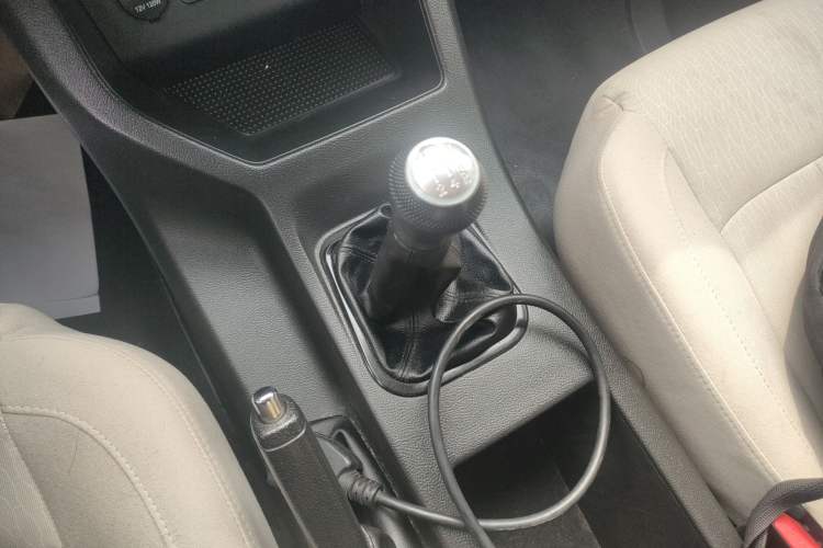 Used FORTHING Lingzhi 2022 M5L 1.6L Utility Model 7 Seats
