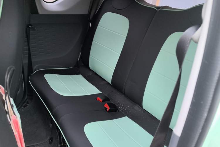 Used Wuling Hongguang MINIEV 2021 Macaron Premium Model – Lithium Iron Phosphate