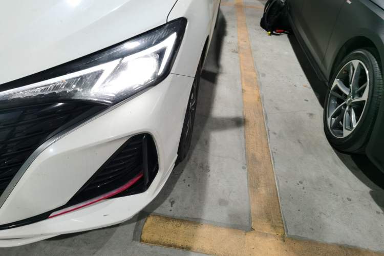 Used CHANGAN Eado 2022 PLUS Blue Whale NE 1.4T GDI DCT Prestige Edition Left Front Headlight