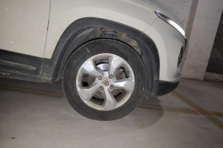 Used Baojun 510 2017 1.5L Manual Fashion Model Exterior 1