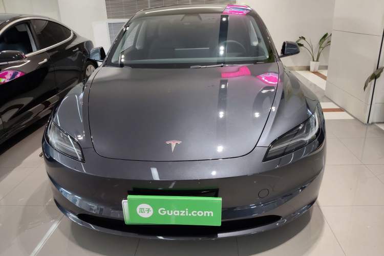 Used Tesla Model 3 2023 Long-Range All-Wheel-Drive Version
