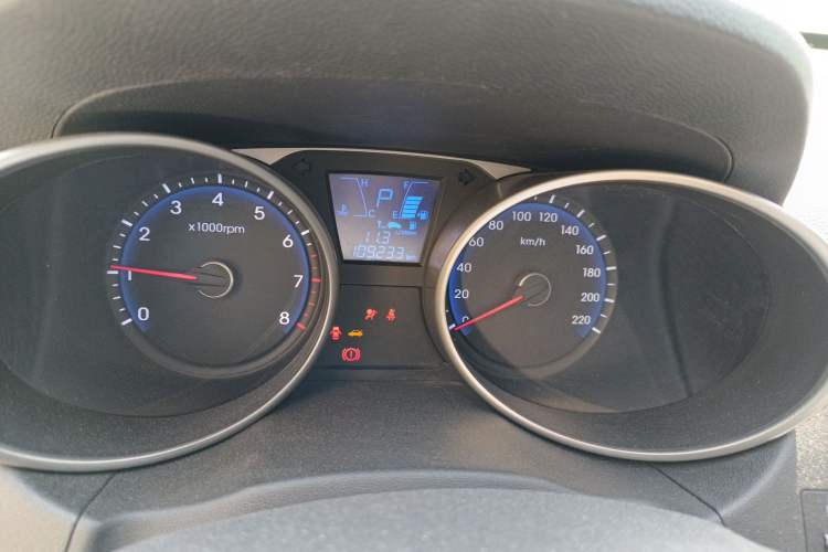 Used Hyundai ix35 2013 2.0L Automatic Two-Wheel Drive Smart GLS China V Standard
