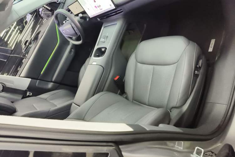 Used XPeng G6 2025 625 Long-Range Max Flagship Edition