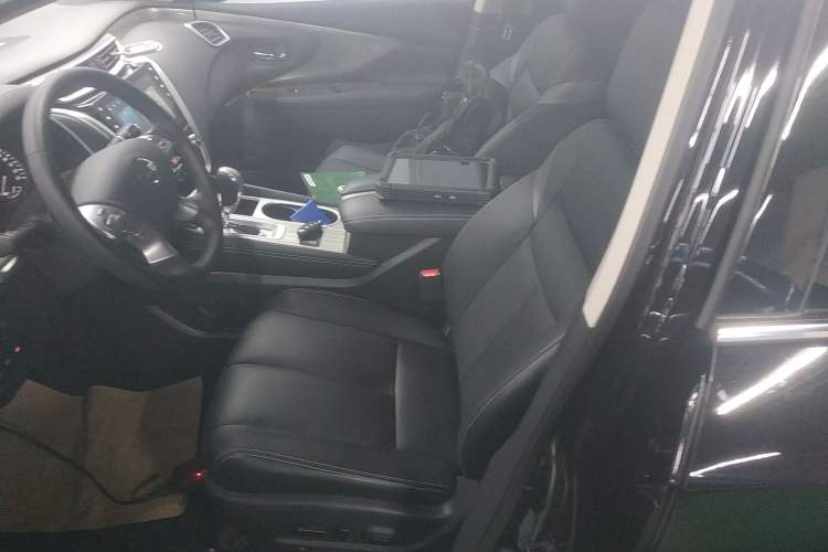 Used Nissan Murano 2021 2.5L XL Two-Wheel Drive Smart Connect Luxury Edition
