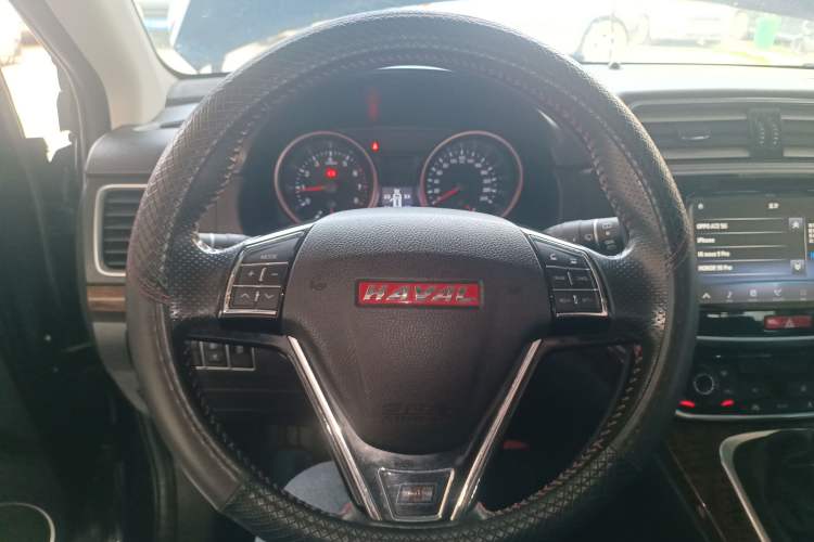 Used Haval H6 2015 Revised Version Sport Edition 1.5T Manual Transmission Two-Wheel Drive Elite Grade