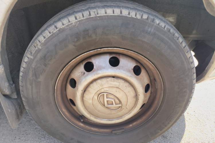 Used SAIC MAXUS Xintu V80 2021 2.0T Manual Classic Aoyuntong Long Wheelbase Mid-Roof 6/7/8/9-Seater