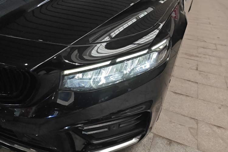 Used Geely Auto Preface 2021 Revised Version 2.0TD Luxury Edition Left Front Headlight