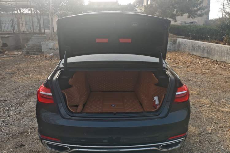 Used BMW 7 Series 2017 730Li Leading Model