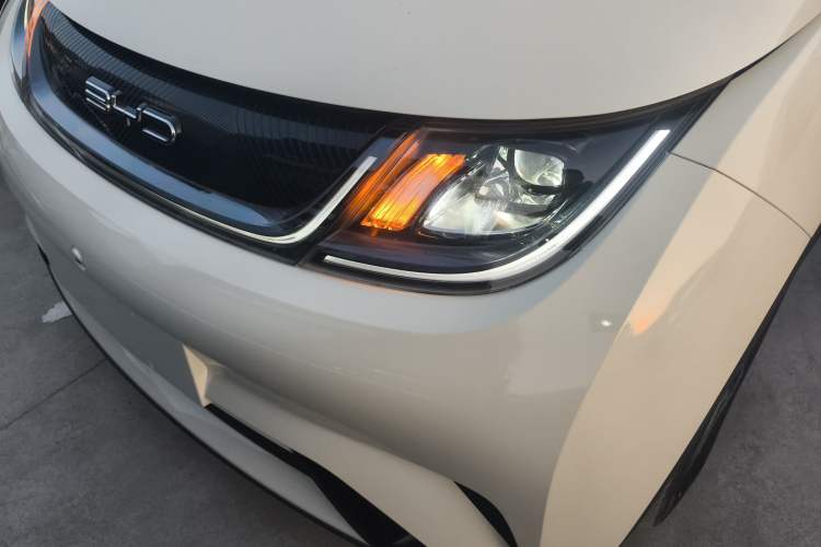 Used BYD Dolphin 2021 405 km Fashion Edition
