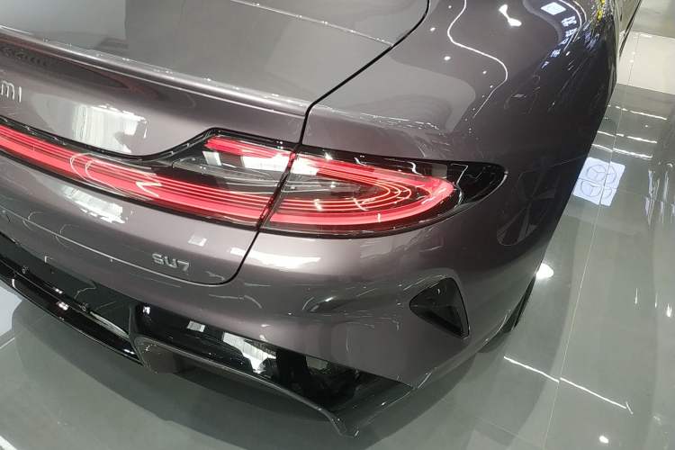 Used Xiaomi Auto SU7 2024 Rear-Drive Ultra-Long Range Advanced Pro-Level Intelligent Driving Version
