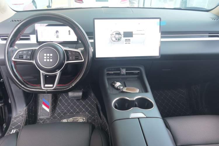 Used Landian E5 PLUS 2025 165 km Long-Range Version 7 Seats
