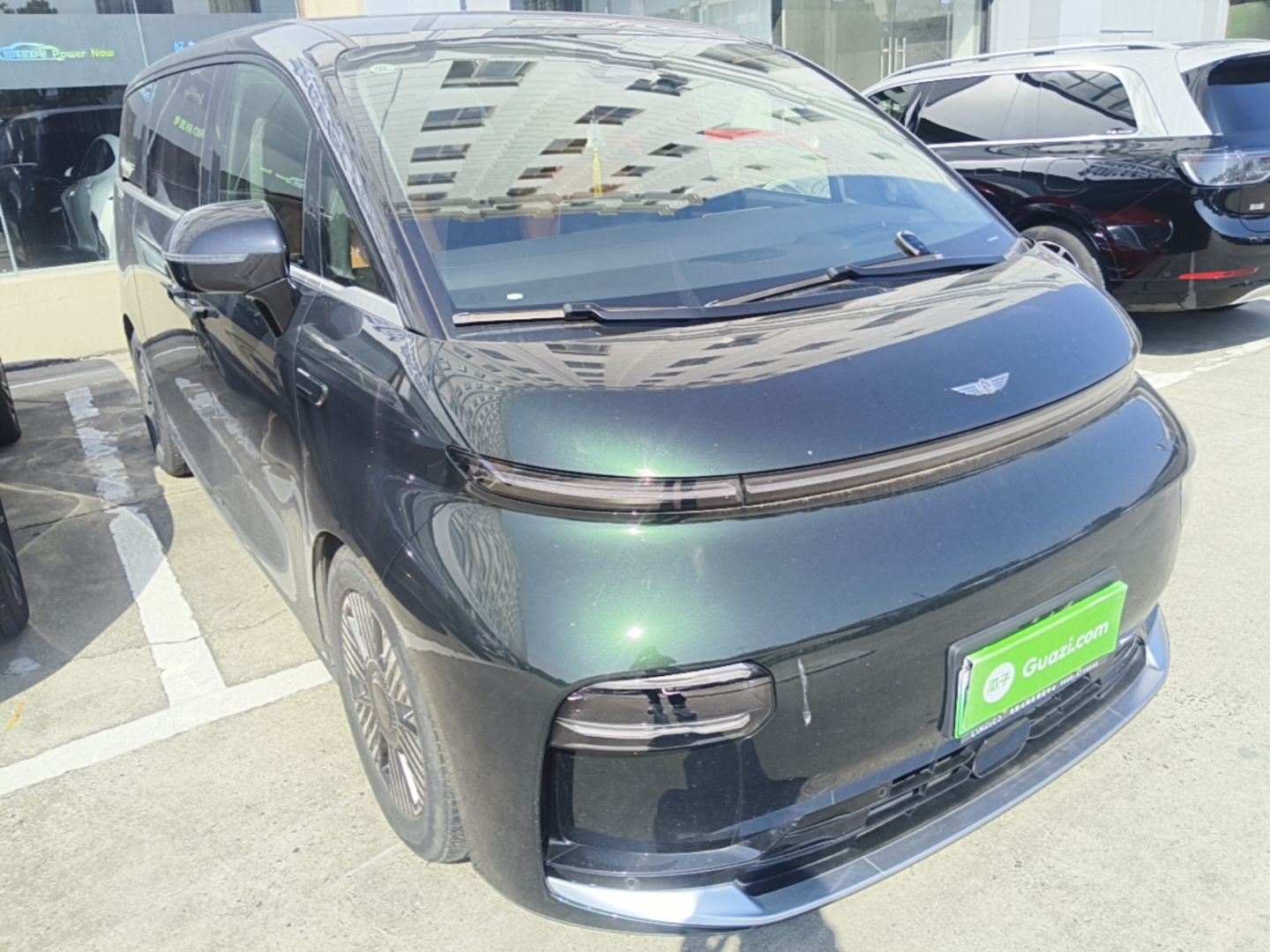 Geely Galaxy LEVC L380 2024 140-Degree 6-Seater All-Wheel-Drive Ultra — снимка 3