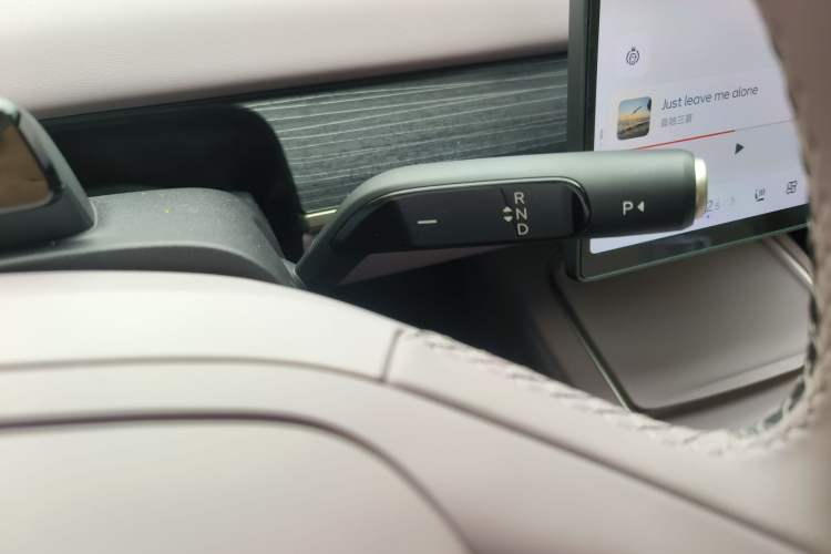 Used ONVO L60 2024 60 kWh All-Wheel Drive