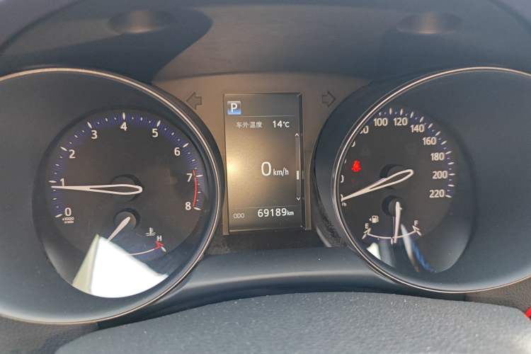 Used Toyota C-HR 2018 2.0L Leading Edition China VI
