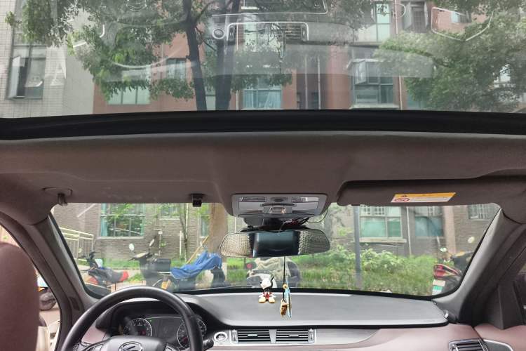 Used Land X7 2016 2.0T Panoramic Prestige Edition Headliner