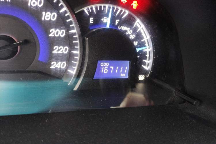 Used Toyota Camry 2016 2.0G 10th Anniversary Leading Edition
