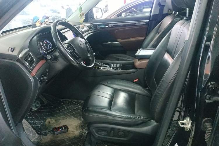 Used GAC Trumpchi GS8 2017 320T Two-Wheel Drive Luxury Smart Connectivity Version (7 Seats)