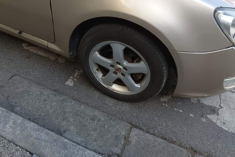 Used Roewe 350 2011 350S 1.5L Manual Xunchi Edition