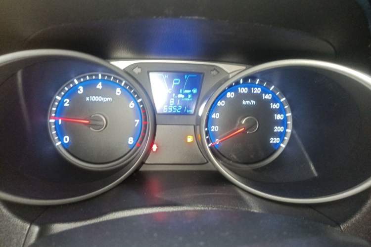 Used Hyundai ix35 2015 2.0L Automatic 2WD Smart Version China V Standard