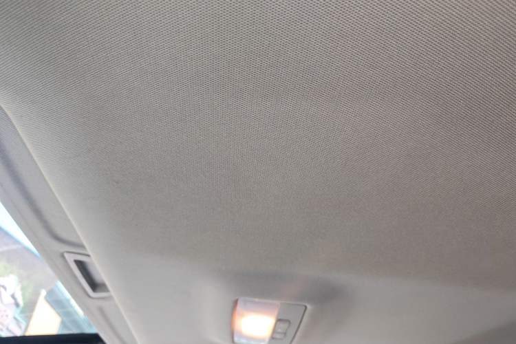 Used Chevrolet Cruze 2013 Hatchback 1.6L Automatic Luxury Model
