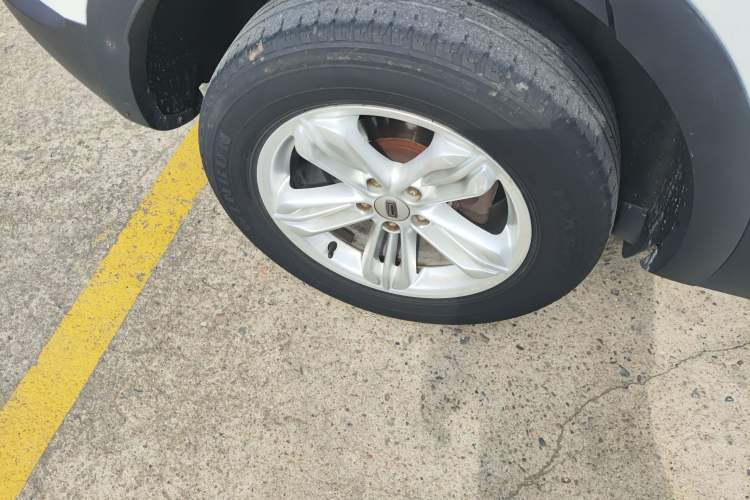 Used Qoros 5 2018 Revised Version 1.6T Automatic Leading Edition Exterior 5