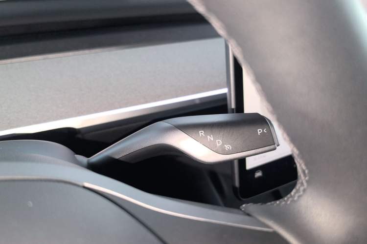 Used Tesla Model Y 2023 Rear-Wheel-Drive Version