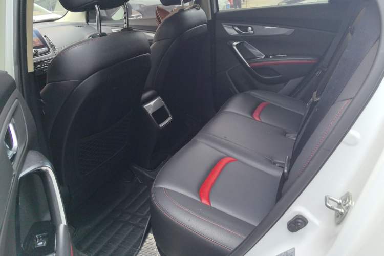 Used CHANGAN CS55 2017 1.5T Automatic Colorful Edition
