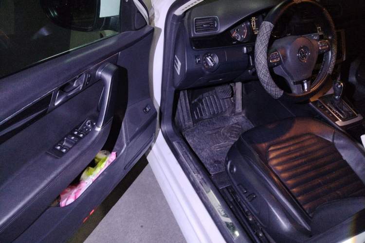 Used Volkswagen Magotan 2013 1.8TSI Luxury Model
