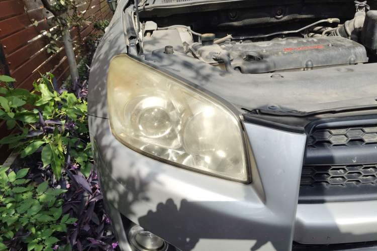 Used Toyota RAV4 2009 2.0L Manual Classic Edition
