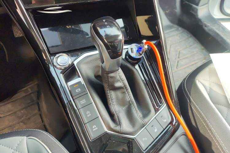 Used Volkswagen Tayron 2023 280TSI Two-Wheel-Drive Luxury Plus Advanced Version Gear Lever