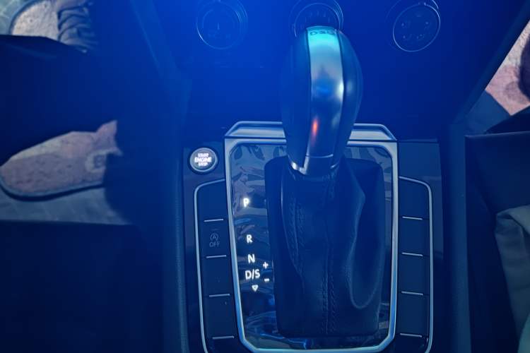 Used Volkswagen Magotan 2018 330TSI DSG Advanced Model Gear Lever