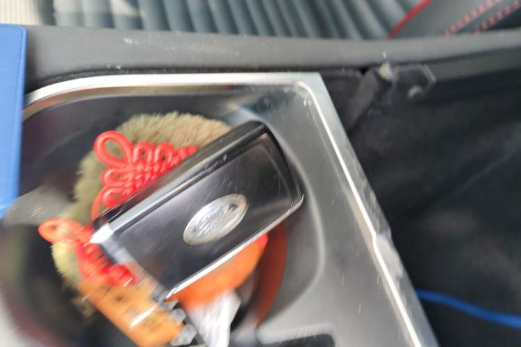 Used Land Rover Discovery Sport 2020 249 PS R-Dynamic Performance Edition
