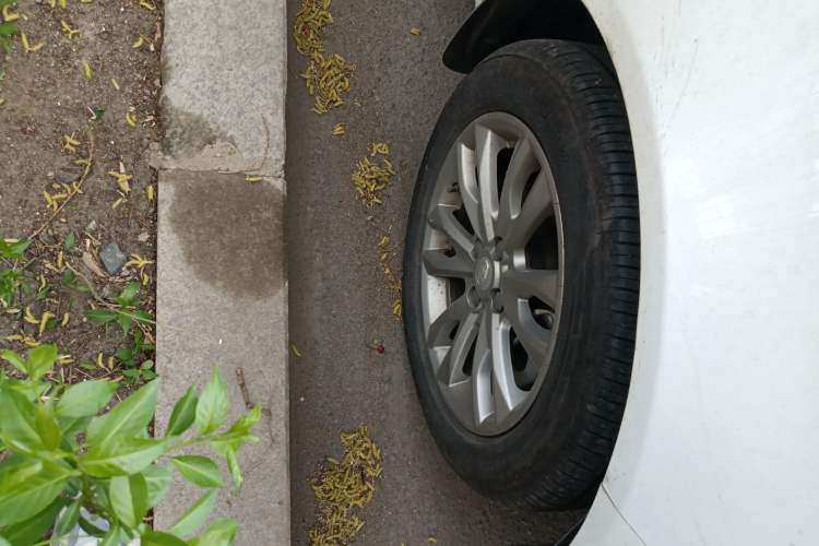 Used Geely Auto Vision 2019 Upgraded Model 1.5L CVT Luxury Version China VI Standard