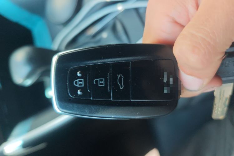 Used Toyota Avalon 2023 2.0L Luxury Edition Vehicle Key