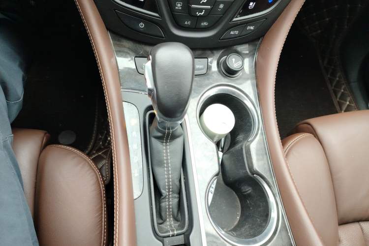 Used Buick Envision 2014 28T Four-Wheel Drive Luxury Model
