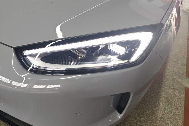 Used Hima AITO M5 2025 Extended-Range Ultra All-Wheel-Drive Version Left Front Headlight