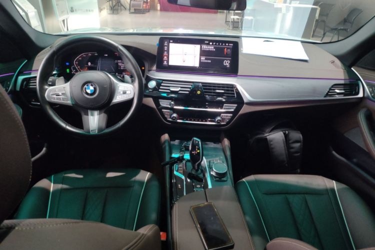 Used BMW 5 Series 2022 Second Facelift 530Li Leading Edition M Sport Package Center Console